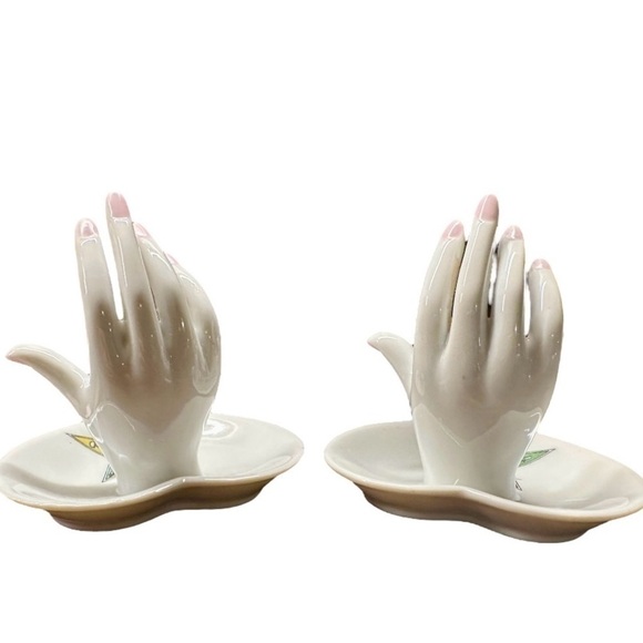 VINTAGE, SET/2 LEFTON, MASONIC, HIGH QUALITY PORCELAIN DISPLAY OF LADIES HAND - Picture 5 of 14